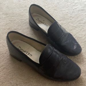 Repetto blue glossy loafer
